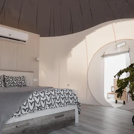 캠프장 Fuente Del Lobo Glamping & - Adults Only 3*