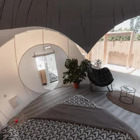 캠프장 Fuente Del Lobo Glamping & - Adults Only 피노스제닐