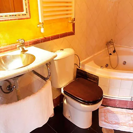 Fuente Del Lobo Glamping & - Adults Only 3* 피노스제닐